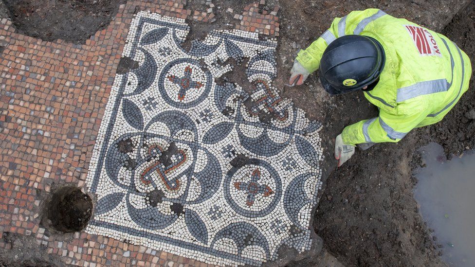 London's largest Roman mosaic find for 50 years uncovered 4 coloured tiles