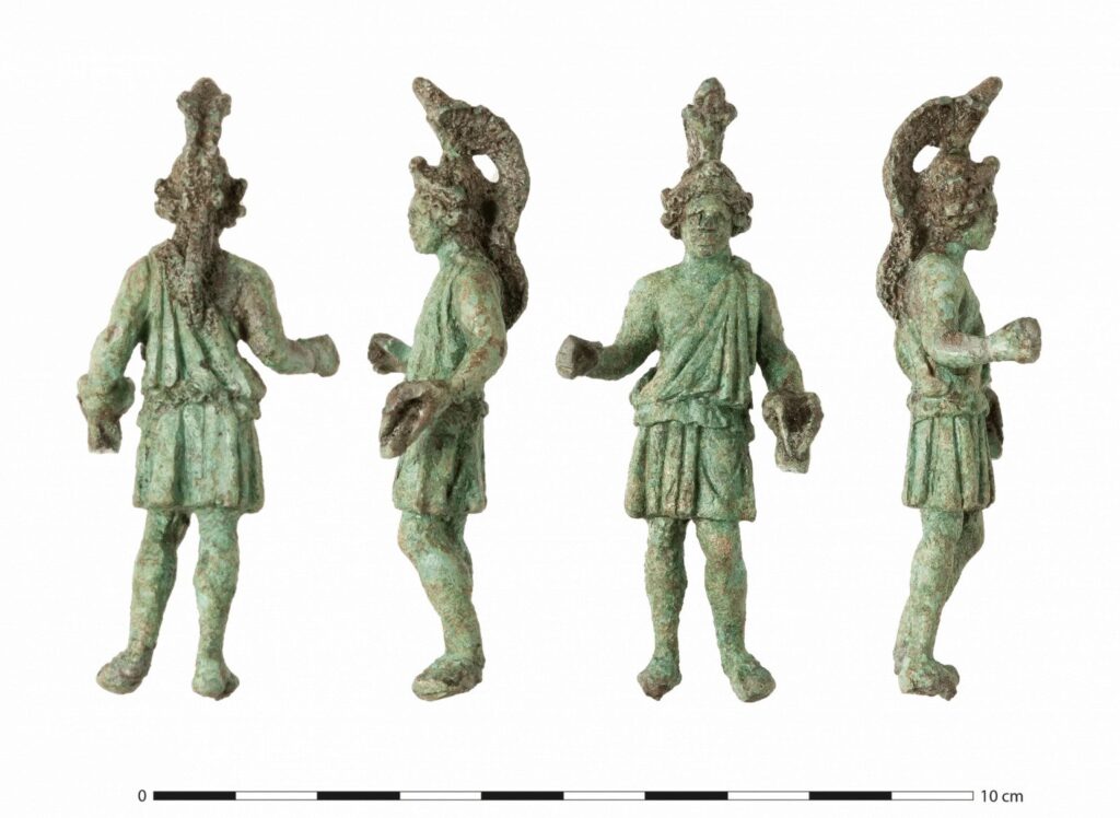 Bronze figurine representing the god Mars.