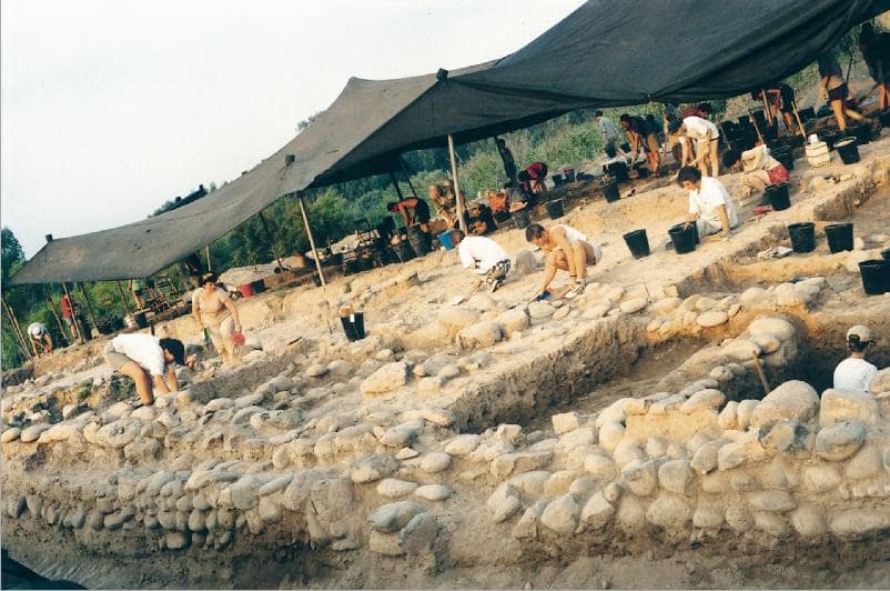 8,000-year-old Yarmukian ‘Mother Goddess’ figurine discovered in Israel 2 Sha’ar HaGolan, excavations 1998.