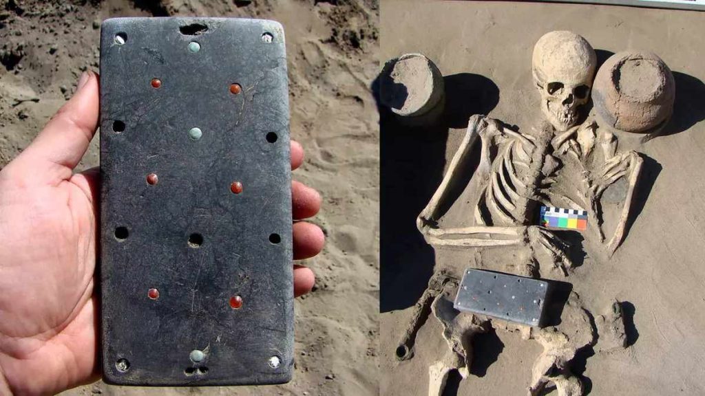 2,100-year-old ‘iPhone case’ found in depths of ocean 2 iPhone case