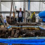 Bronze Age coffin containing an axe and a 'high-status' man found in a golf course pond Bronze Age coffin containing an axe and a 'high-status' man found in a golf course pond