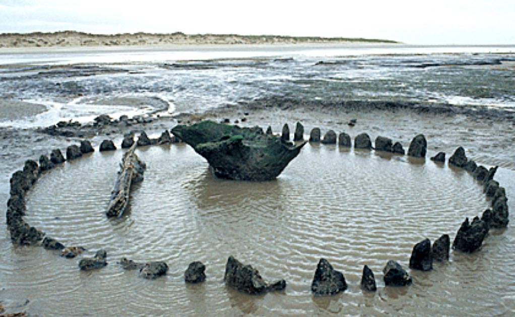 Seahenge: A Subaquatic Monument of the European Bronze Age