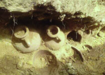 Park workers discover huge Roman coin trove in Spain