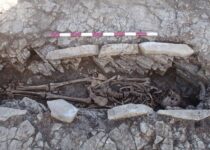 50 Graves of Slaves Who Toiled at a Roman Villa Unearthed in England