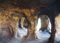 Archaeologists in Derbyshire have unearthed a 9th century Anglo Saxon house