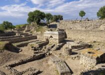 The destruction of Schliemann was fixed in Turkish Troy after 150 years