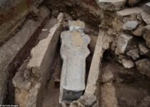 Ancient tombs discovered at Notre-Dame Cathedral during scaffolding works