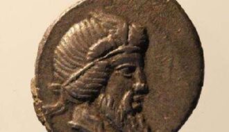 Analysis of Roman coins uncovers evidence of financial crisis